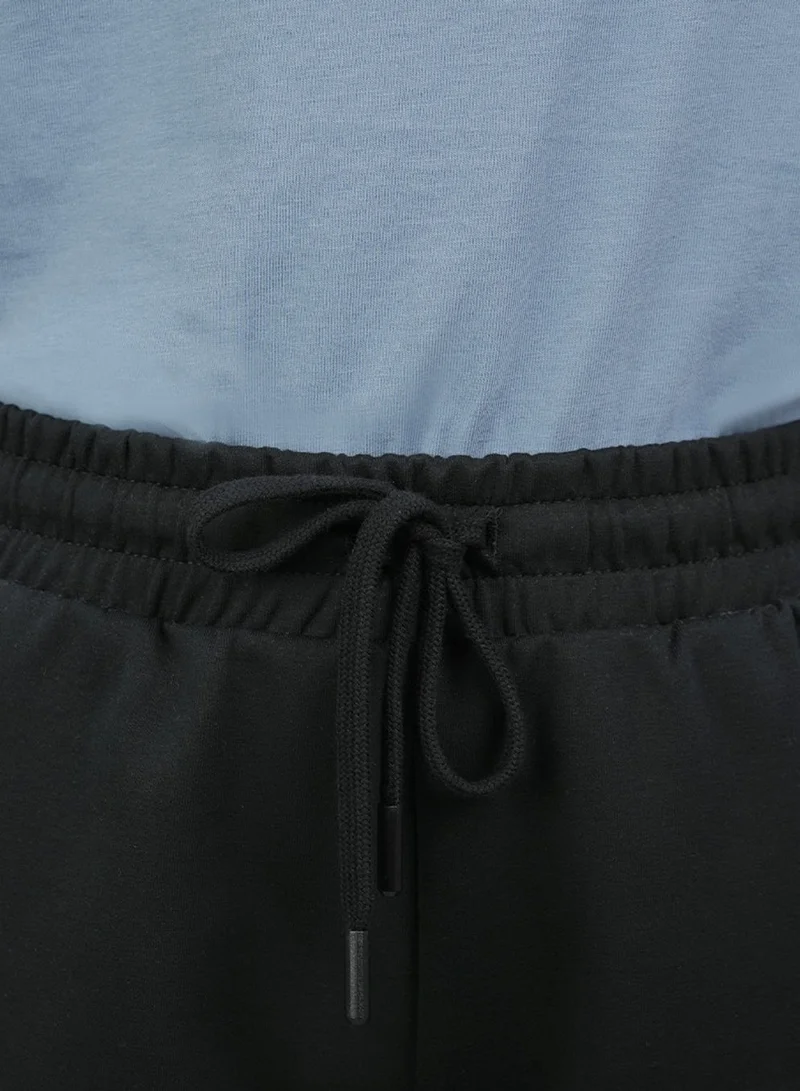Giordano  Women’s High-Waist Interlock Audrey Pant for Women | Best Price UAE
